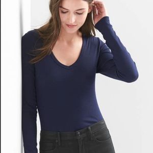 VNeck Long Sleeve Top szS Dark Blue EUC